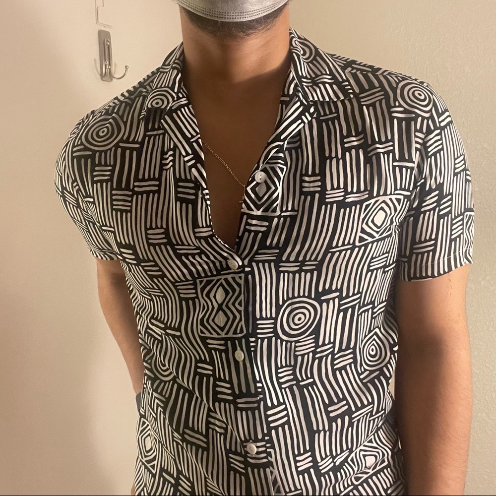 Men’s short sleeve abstract print shirt